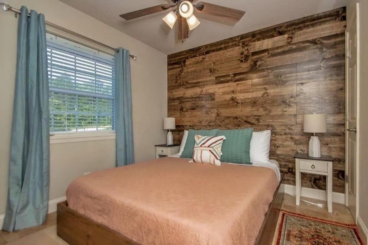 Boho Lakefront Condo With Stunning Views! Hawes Zewnętrze zdjęcie